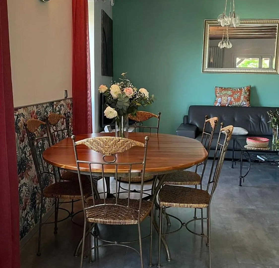 Dom wakacyjny Le Kalora, Maison Avec Terrasse Entre Lacs Et Montagnes Serrières-en-Chautagne